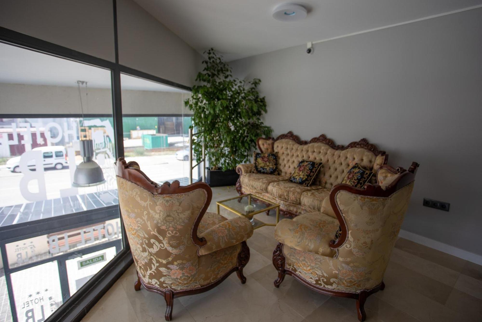 Hotel Lb Villa De Cuenca Куенка Екстер'єр фото