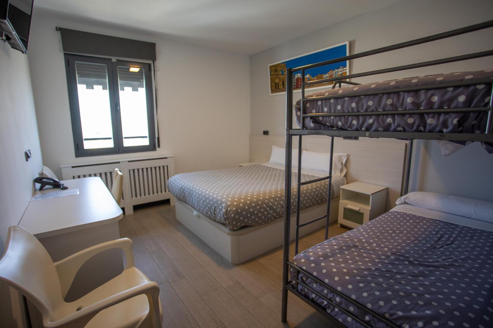 Hotel Lb Villa De Cuenca Куенка Екстер'єр фото