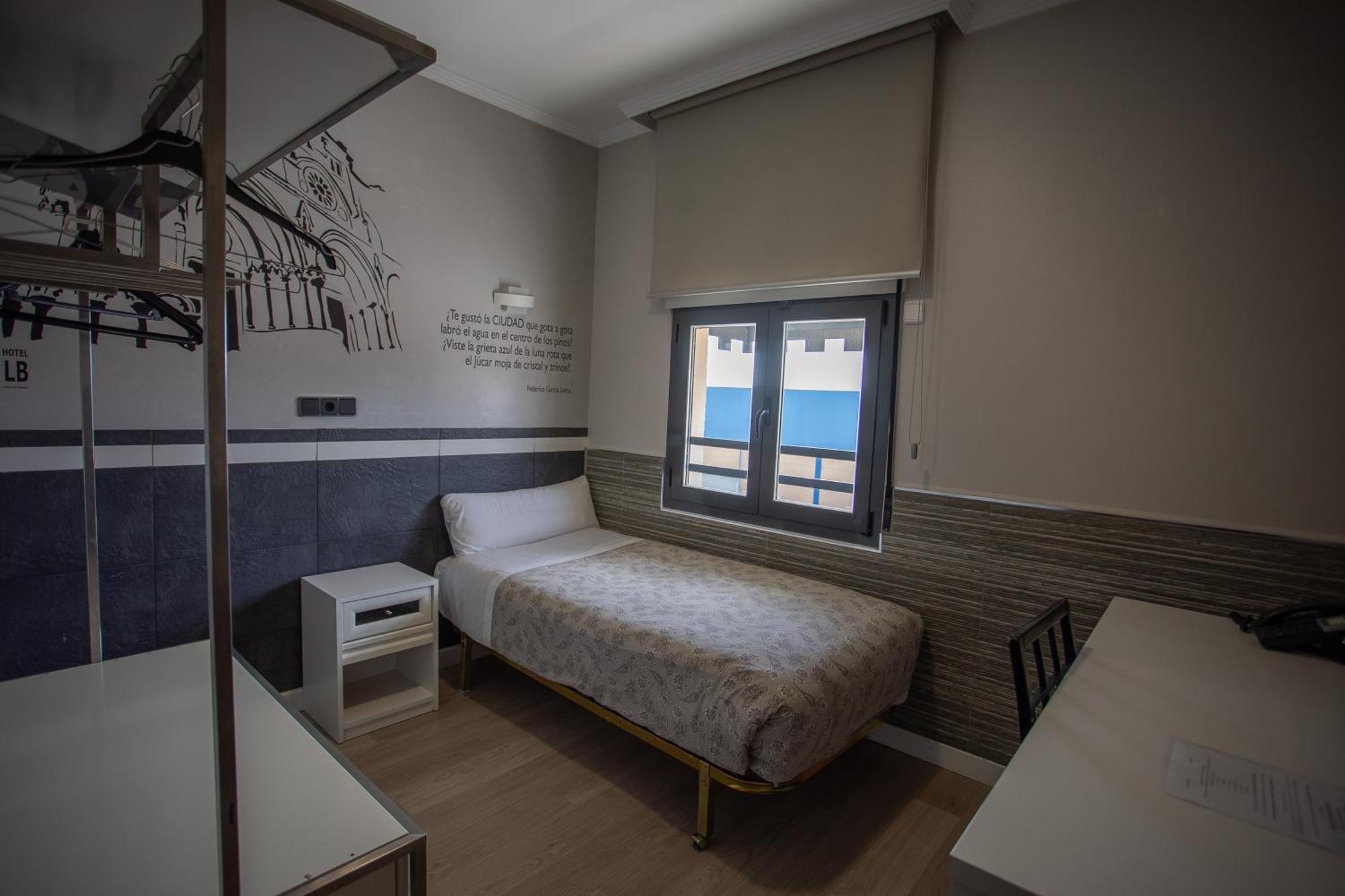 Hotel Lb Villa De Cuenca Куенка Екстер'єр фото